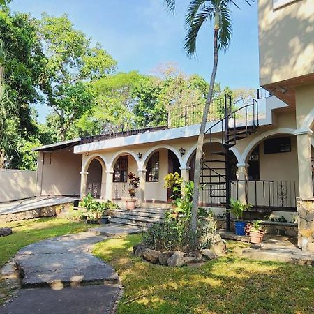 Camilas Hotel San Pedro Sula Exteriér fotografie