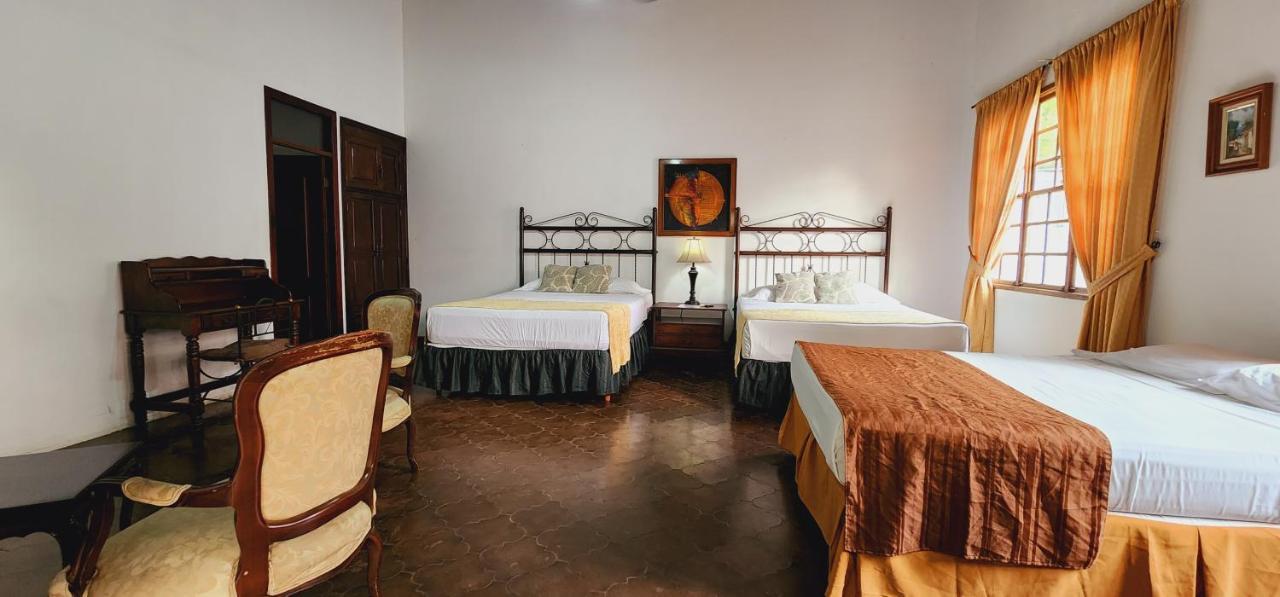 Camilas Hotel San Pedro Sula Exteriér fotografie