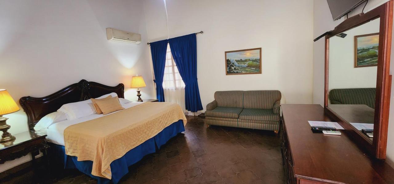 Camilas Hotel San Pedro Sula Exteriér fotografie