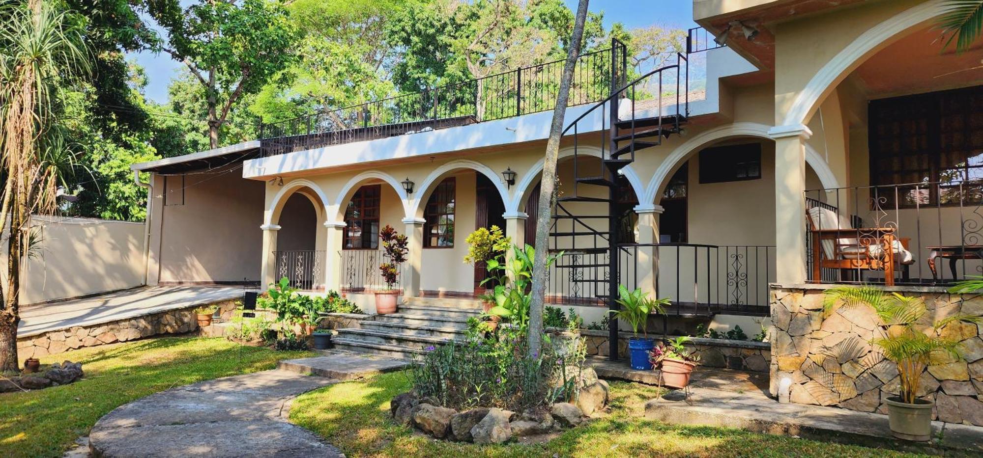 Camilas Hotel San Pedro Sula Exteriér fotografie